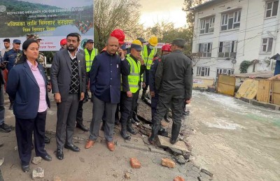 बिद्युत प्राधिकरणले समन्वय नगरेका कारण बबरमहल क्षेत्रमा खानेपानीको पाइप फुटेर क्षति भयो- मन्त्री यादव