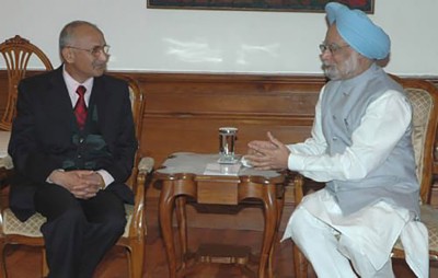 डा. मनमोहन सिंहसँग भएको भेट सम्झिदै प्रधानमन्त्री ओलीले दिए श्रद्धाञ्जली