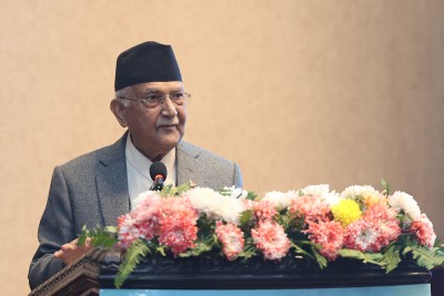 प्रधानमन्त्री ओलीले गरे एचपिभी खोप अभियानको शुभारम्भ