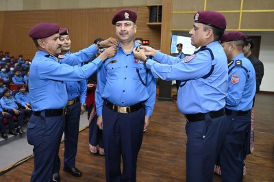 २० जना प्रहरी वरिष्ठ उपरीक्षकलाई दर्ज्यानी चिह्न प्रदान