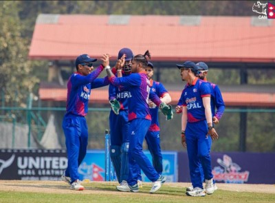 नेपाल र यूएईबीचको क्रिकेट हेर्न प्रधानमन्त्री त्रिवि मैदानमा