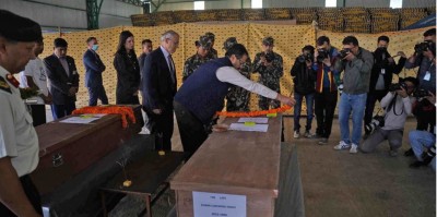 अपडेट : परराष्ट्रमन्त्री साउद र नेपालका लागि इजरायली राजदूतद्धारा मृत्यु भएका नेपाली विद्यार्थीहरुप्रति श्रद्धाञ्जली