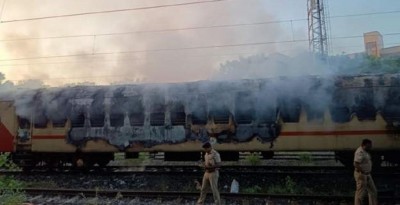 भारतको तमिलनाडुमा रेलभित्र आगलागी हुँदा नौ जनाको मृत्यु