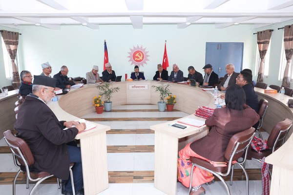 पार्टीविरुद्धको आक्रमणको प्रतिकार गर्न नेता कार्यकर्तालाई ओलीको आग्रह