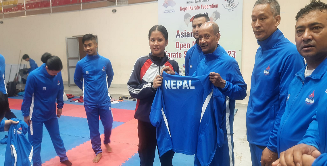 एशियन गेम्समा स्वर्ण पदक जित्नेलाई नेपाल कराते महासंघका सल्लाहकार निवासले ३ लाख रुपैयाँ दिने